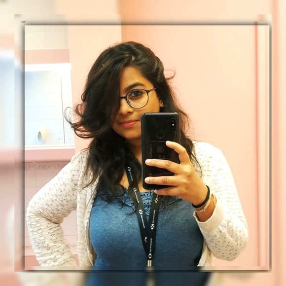 Meet your Posher, Nikki - Picture 1 of 2